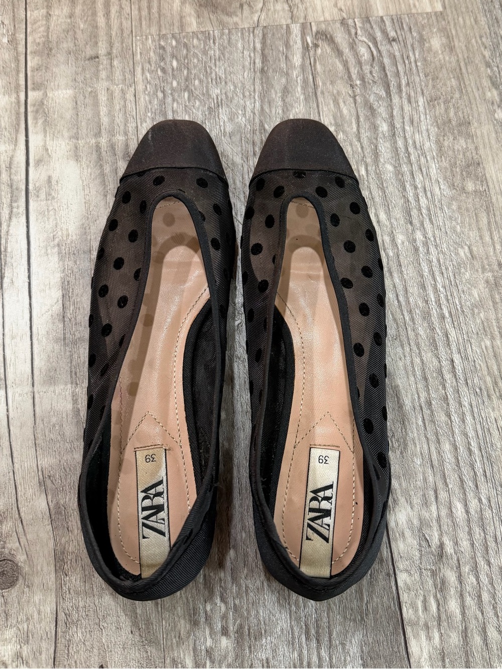 Zara Black Polka Dot Mesh Ballet Flats - Picture 3 of 4